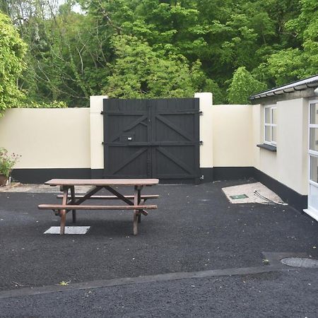 The Village Bed And Breakfast Cushendall Exterior photo