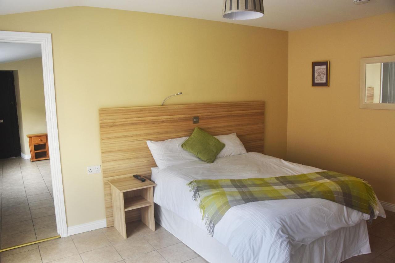 The Village Bed And Breakfast Cushendall Exterior photo